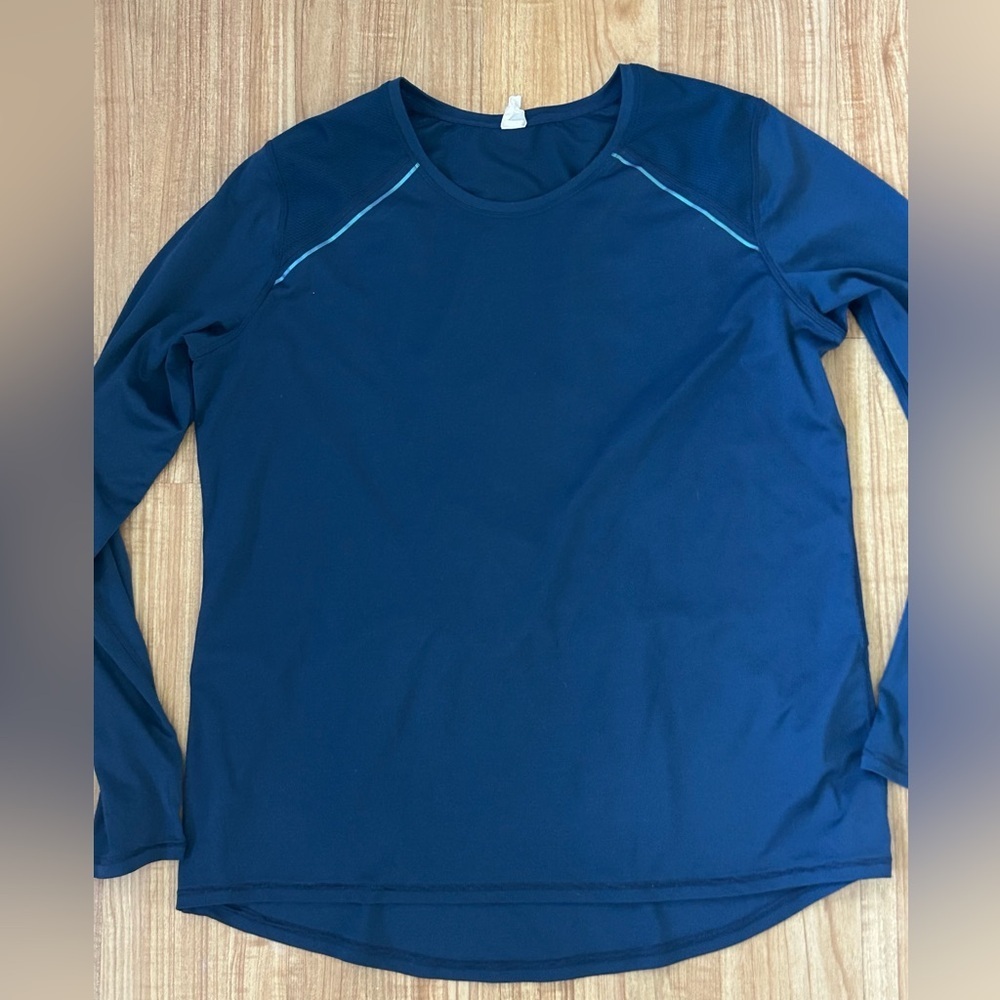 Navy Blue Champion long sleeve athletic shirt Sz XL